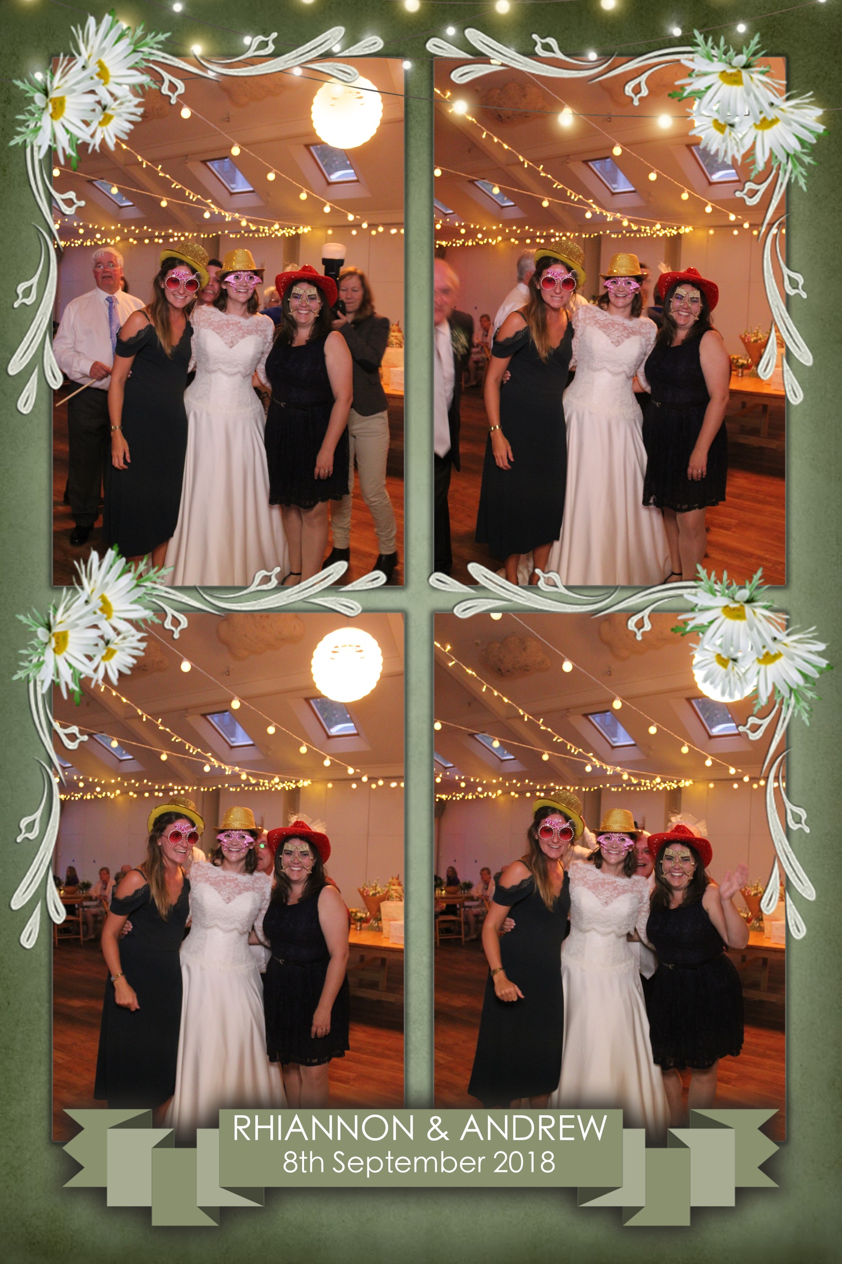 Rhiannon & Andrew's Wedding | View more photos from the event at images.mobile-photo-booth.com/u/MobilePhotoBoothUK/Rhiannon-Andrews-Wedding